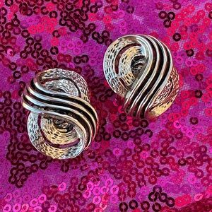 Vintage Oscar De larenta clip on Silver and Gold Knot Earrings